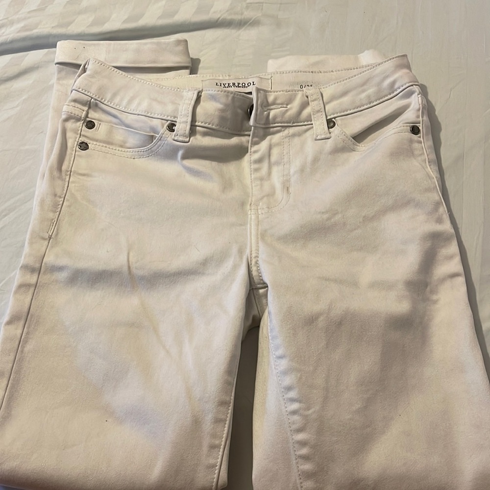 Liverpool jeans company white cami crop jeans. Size 0/25